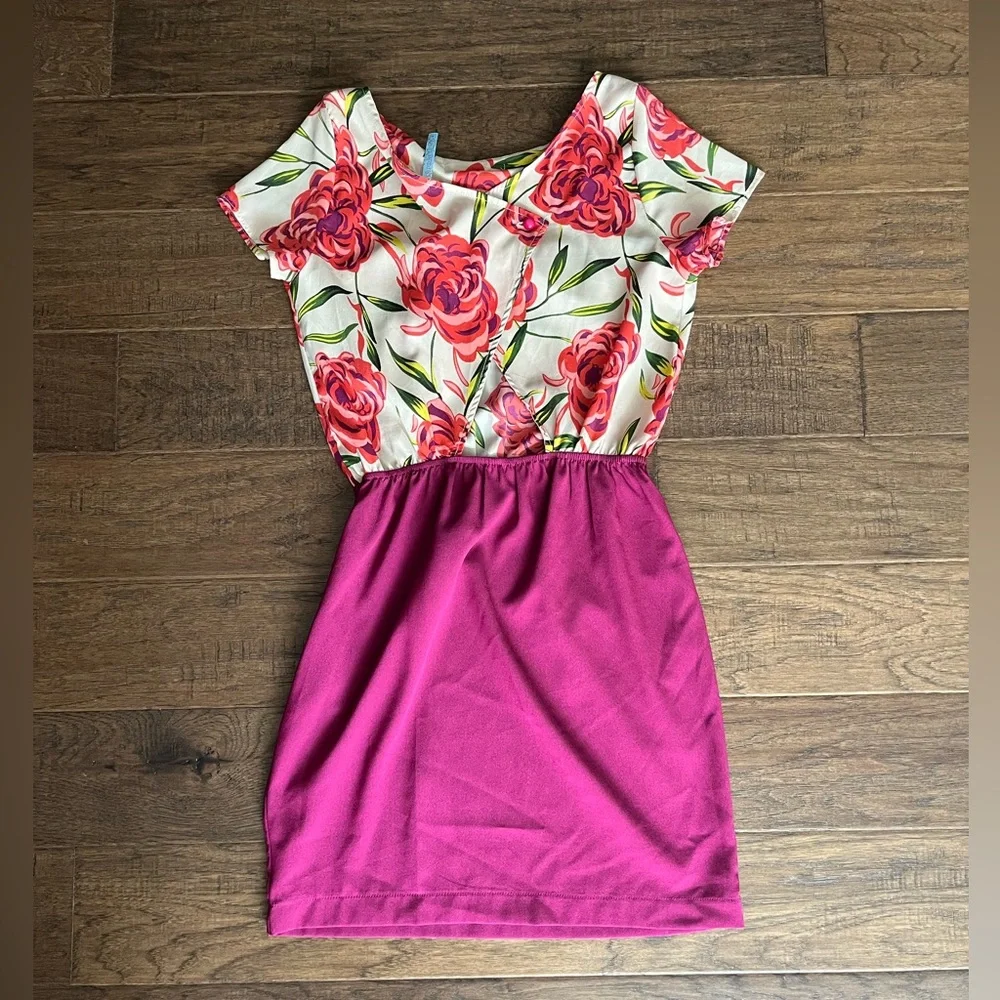 Flower Dress ((S) - Picture 1 of 2